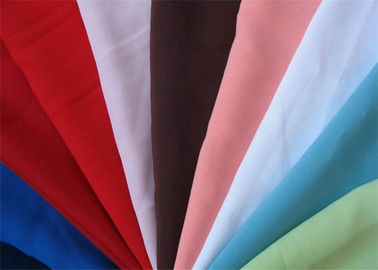 Chine Qui respecte l'environnement coloré tissé et de teinture de tissu de pongé du polyester 300T fournisseur