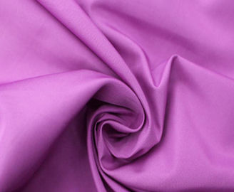Chine La PA a enduit le tissu brillant de polyester, le tissu 100% du polyester 170T par la cour fournisseur