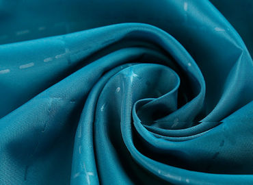 Chine Tissu enduit de polyester d'unité centrale teint par plaine résistance thermique de 102 GM/M pour le vêtement fournisseur