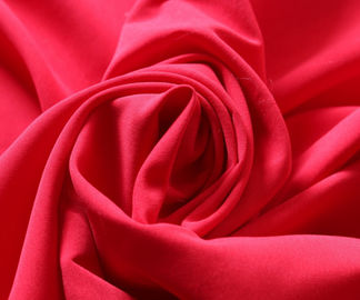 Chine Produit hydrofuge de tissu de Knit de polyester de 108 GM/M et qui respecte l'environnement colorés fournisseur