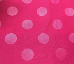 Chine La coutume a imprimé le tissu floral de taffetas, taffetas du polyester 310t/210t fournisseur