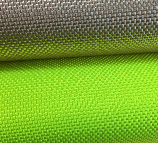 Le tissu en nylon durable 465gsm de Knit de 1680D Oxford raffinent teint pour le tissu de sac