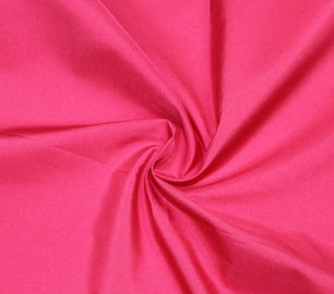 Chine Perméabilité à l'air amicale du rouge 75 * peau du tissu 190T de pongé du polyester 75D - bonne fournisseur